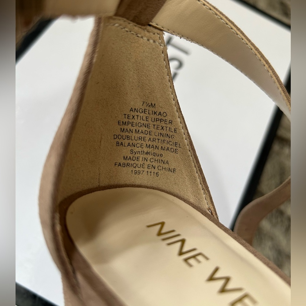 Nine West Suede Heels- Excellent Used Condition - Picture 3 of 7